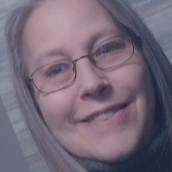 Meet your Posher, Renee - Picture 1 of 1